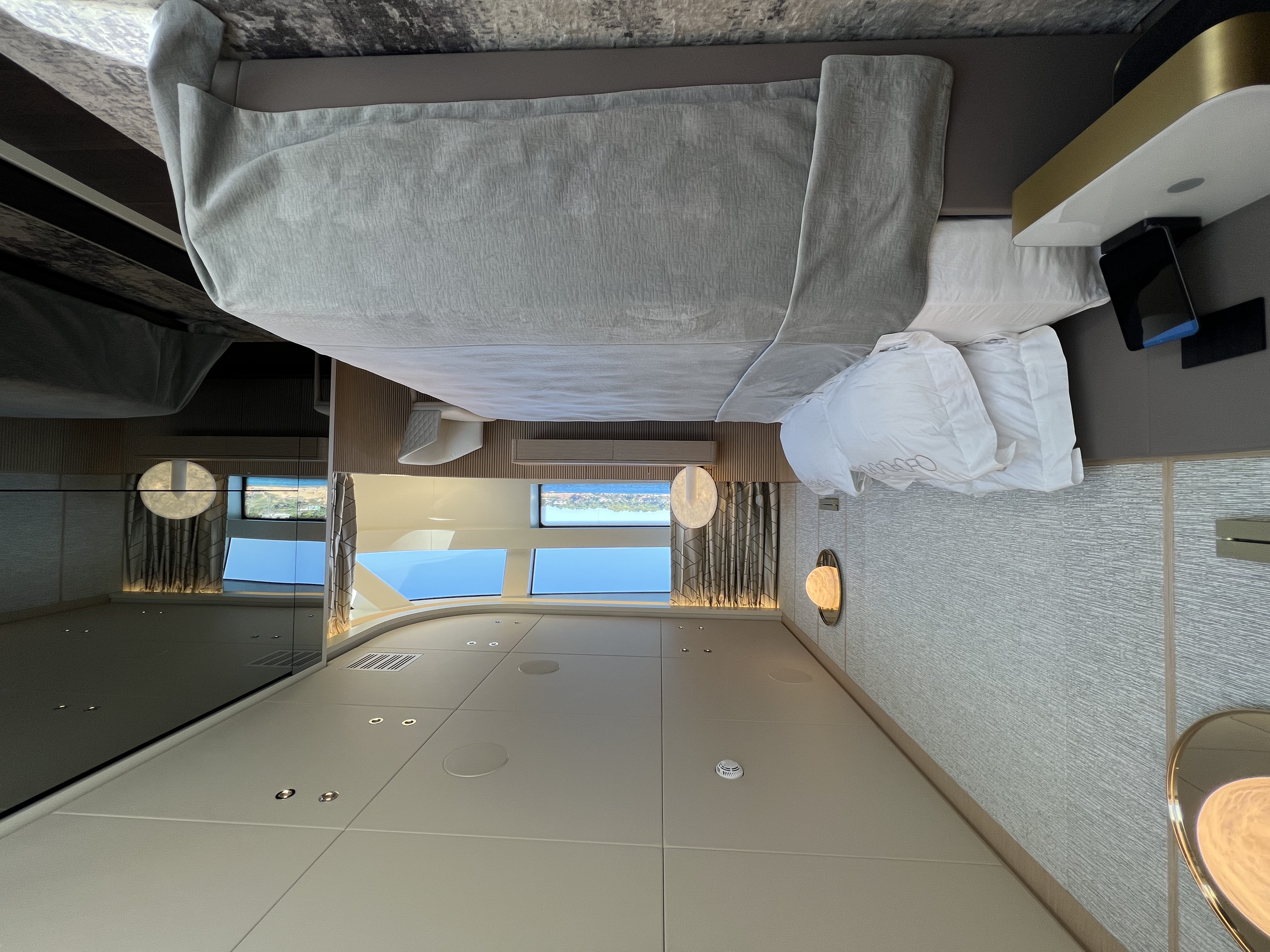 FLORI interior — master cabin